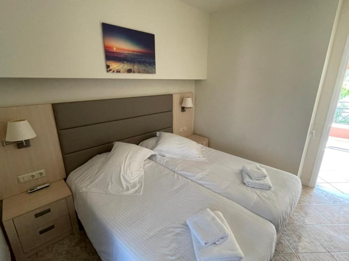Апартаменты Angelika House 2 Маратиас Экстерьер фото